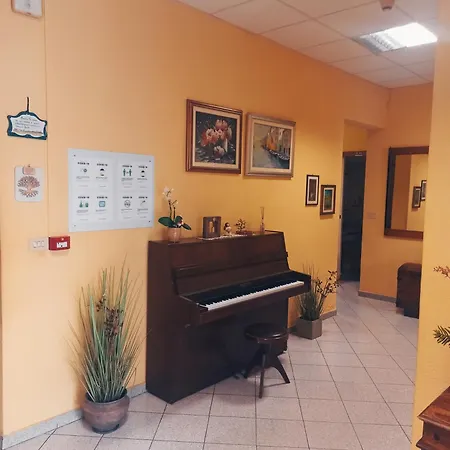 Hotel Armida 2*